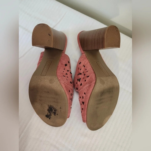 American Eagle Cutout Suede Open Toe Mules Pink Size‎ 7.5 - Picture 6 of 8